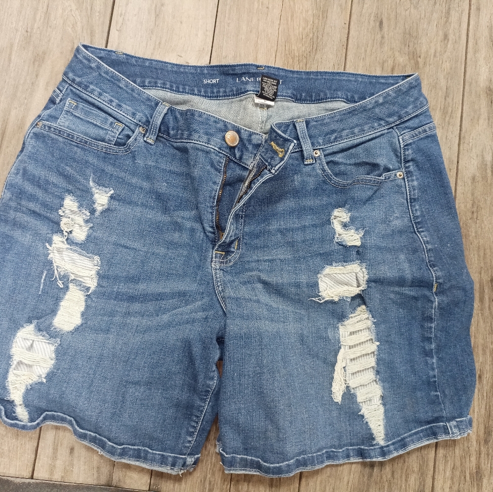 Size 18 Lane Bryant distressed blue jeans shorts